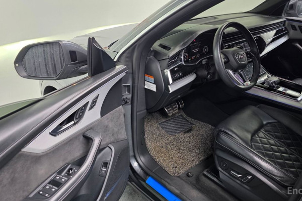 2021 Audi Q8 с пробегом 86 651 км