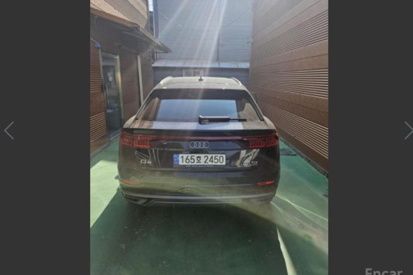 2021 Audi Q8 с пробегом 67 170 км
