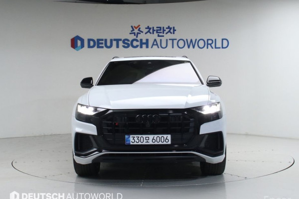 2022 Audi Q8 с пробегом 42 521 км