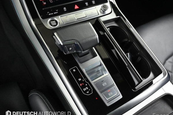 2022 Audi Q8 с пробегом 42 521 км