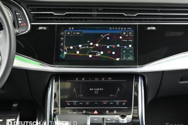 2022 Audi Q8 с пробегом 42 521 км