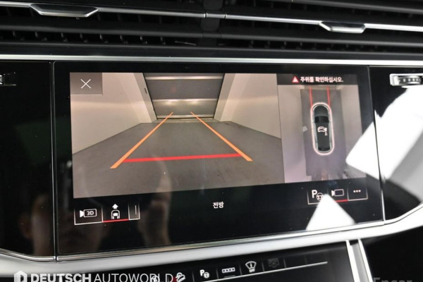 2022 Audi Q8 с пробегом 42 521 км