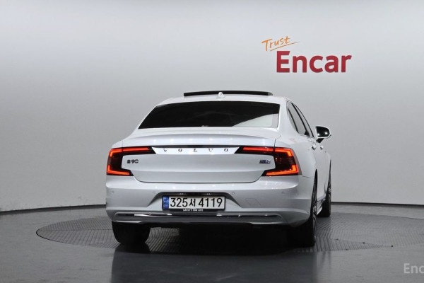 2023 Volvo S90 с пробегом 87 591 км