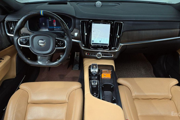 2023 Volvo S90 с пробегом 87 591 км