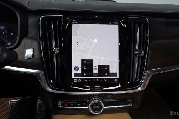 2023 Volvo S90 с пробегом 87 591 км