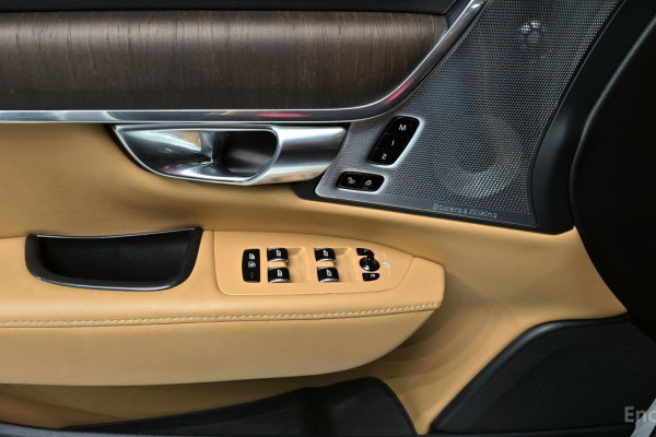 2023 Volvo S90 с пробегом 87 591 км