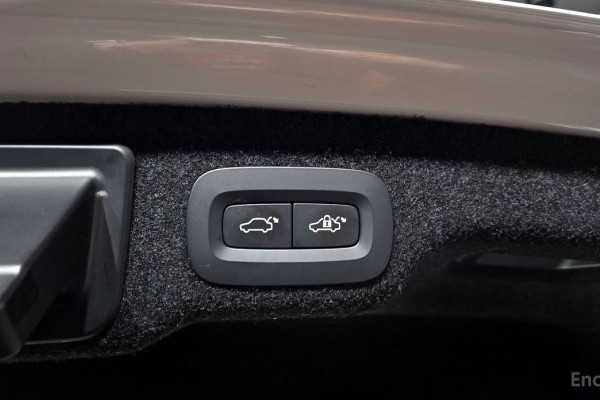 2023 Volvo S90 с пробегом 87 591 км