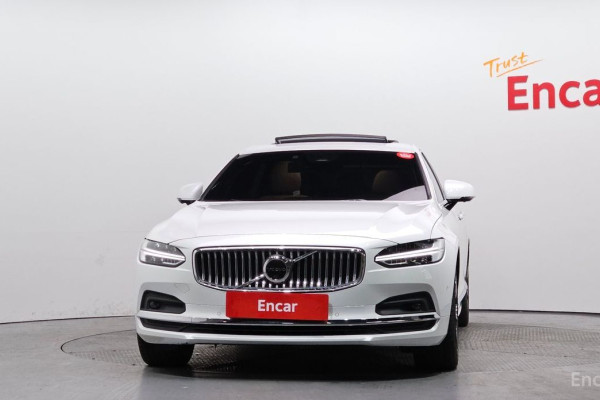2022 Volvo S90 с пробегом 31 808 км
