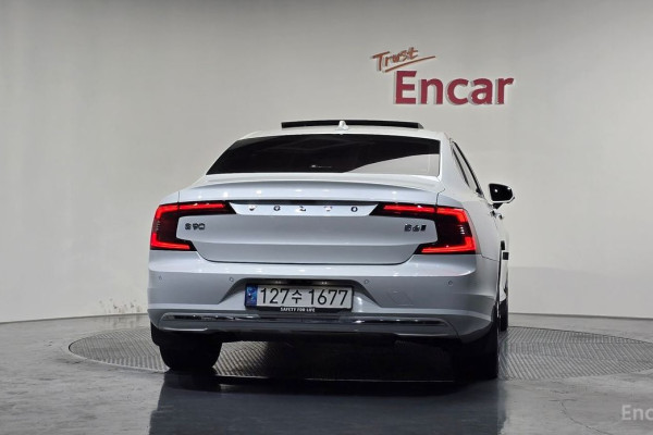 2022 Volvo S90 с пробегом 62 960 км