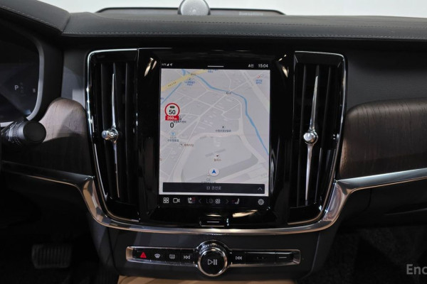 2022 Volvo S90 с пробегом 62 960 км