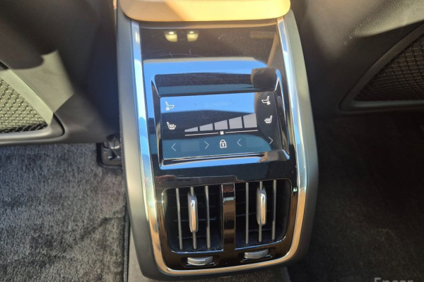 2023 Volvo S90 с пробегом 52 733 км