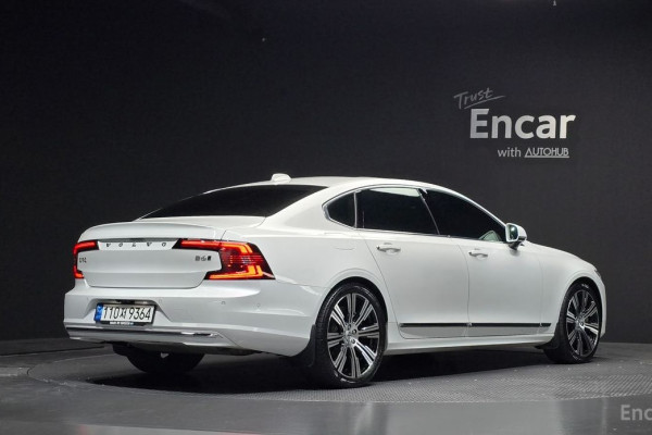 2022 Volvo S90 с пробегом 57 298 км