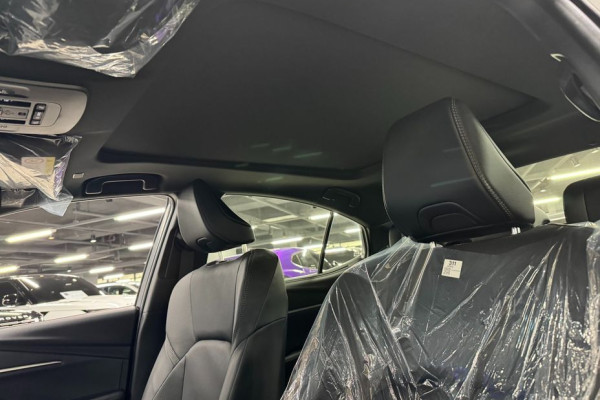 2026 Toyota Camry с пробегом 5 км