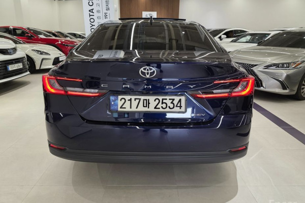 2024 Toyota Camry с пробегом 4 335 км
