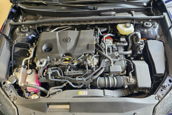 2024 Toyota Camry с пробегом 4 335 км