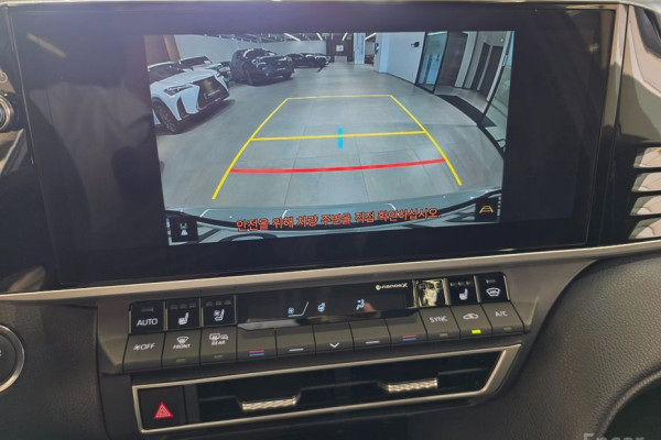 2025 Toyota Camry с пробегом 8 563 км