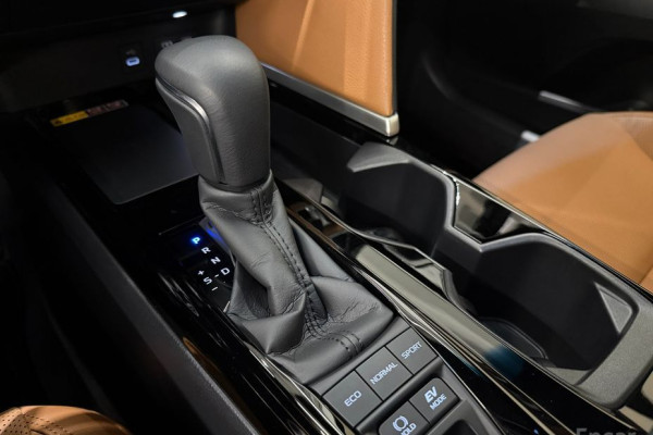 2025 Toyota Camry с пробегом 2 075 км