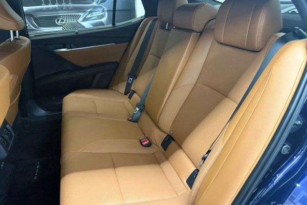 2025 Toyota Camry с пробегом 2 075 км