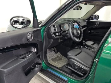 2023 Mini Countryman с пробегом 27 282 км