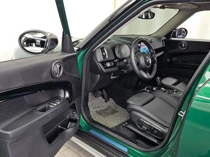 2023 Mini Countryman с пробегом 27 282 км