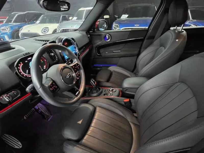 2023 Mini Countryman с пробегом 14 100 км