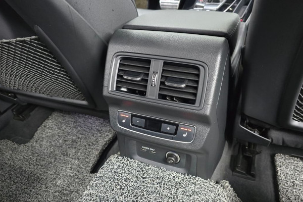 2022 Audi Q5 с пробегом 76 309 км