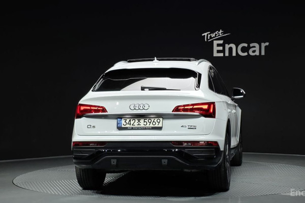 2022 Audi Q5 с пробегом 93 773 км