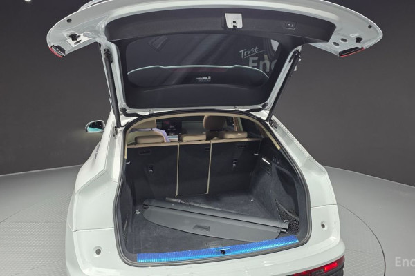 2022 Audi Q5 с пробегом 93 773 км