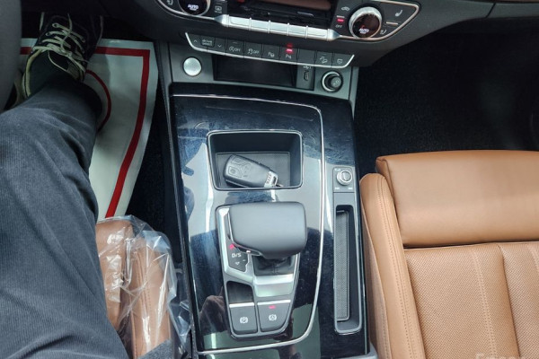 2022 Audi Q5 с пробегом 67 900 км