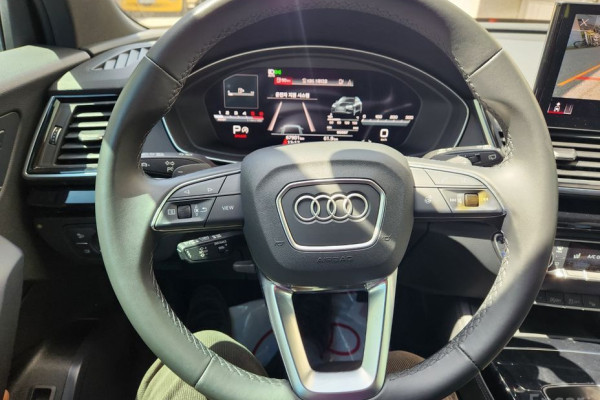 2022 Audi Q5 с пробегом 67 900 км