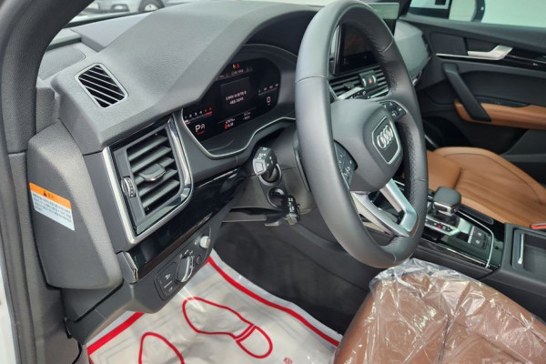 2022 Audi Q5 с пробегом 67 900 км