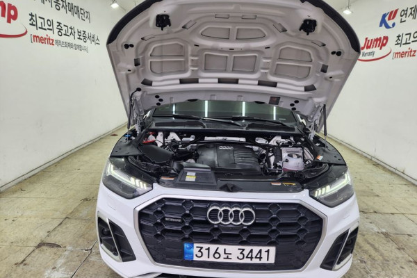 2022 Audi Q5 с пробегом 67 900 км