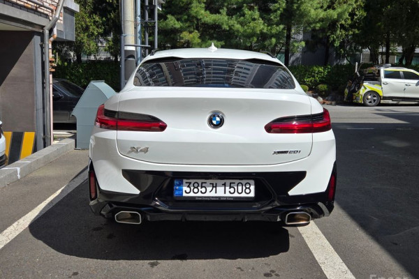 2023 BMW X4 с пробегом 72 500 км