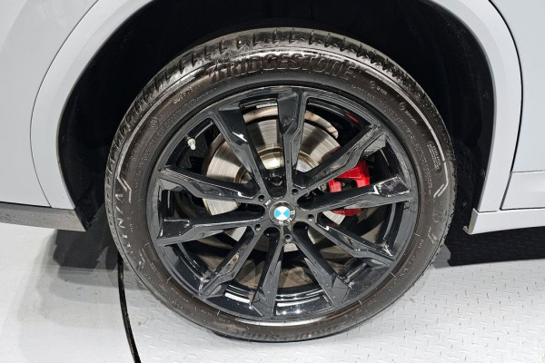 2025 BMW X4 с пробегом 20 811 км