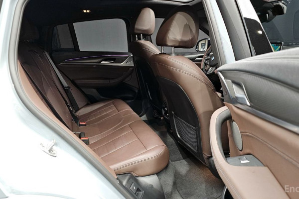 2025 BMW X4 с пробегом 20 811 км