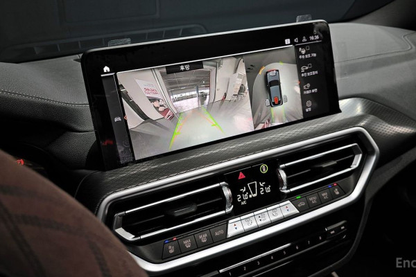 2025 BMW X4 с пробегом 20 811 км