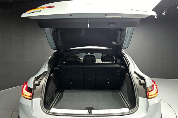 2025 BMW X4 с пробегом 20 811 км