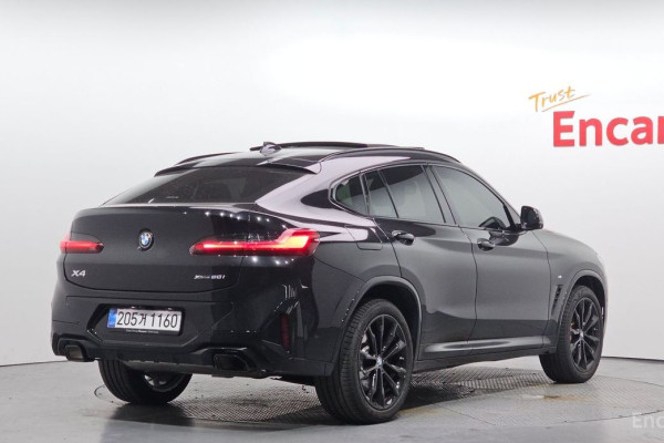 2025 BMW X4 с пробегом 7 016 км