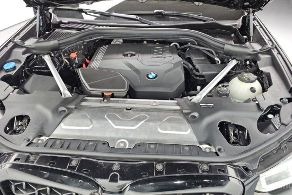 2025 BMW X4 с пробегом 7 016 км