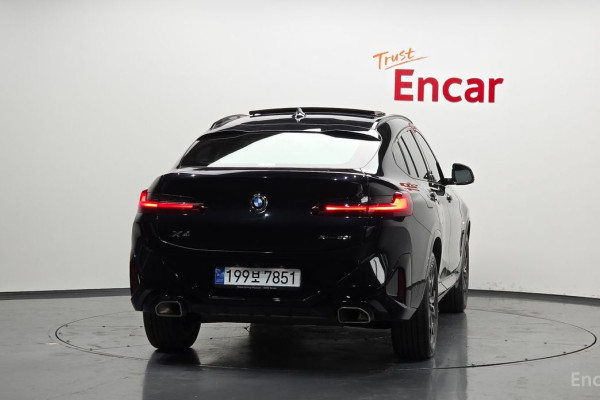 2023 BMW X4 с пробегом 22 992 км