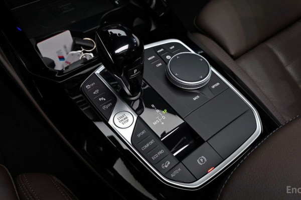 2023 BMW X4 с пробегом 22 992 км