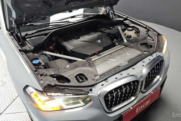 2024 BMW X4 с пробегом 27 599 км