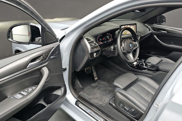 2024 BMW X4 с пробегом 23 321 км