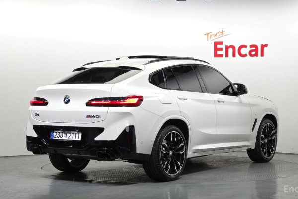 2025 BMW X4 с пробегом 241 км