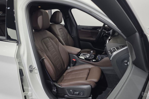 2025 BMW X4 с пробегом 241 км