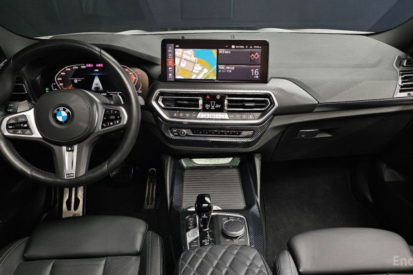 2023 BMW X4 с пробегом 33 624 км