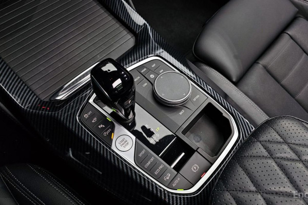 2023 BMW X4 с пробегом 33 624 км