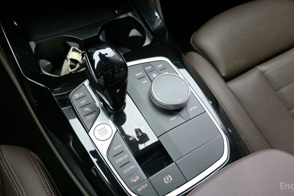 2025 BMW X4 с пробегом 12 981 км