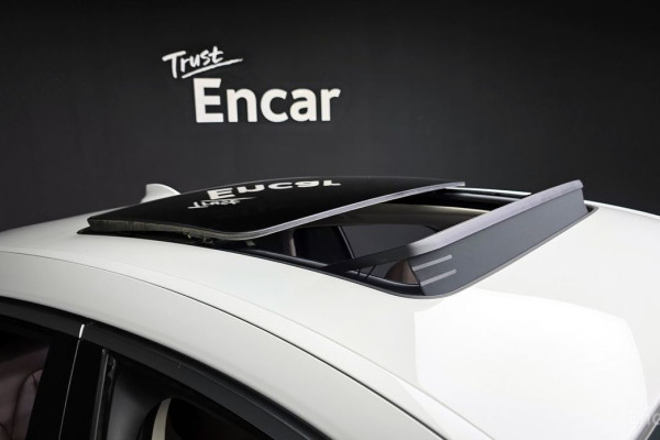 2025 BMW X4 с пробегом 12 981 км