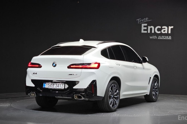2025 BMW X4 с пробегом 4 509 км